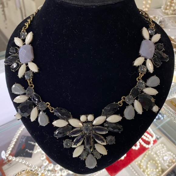 Vintage Statement Necklace Black White & Gray Gemstones In Gold-Tone Setting - Picture 1 of 5
